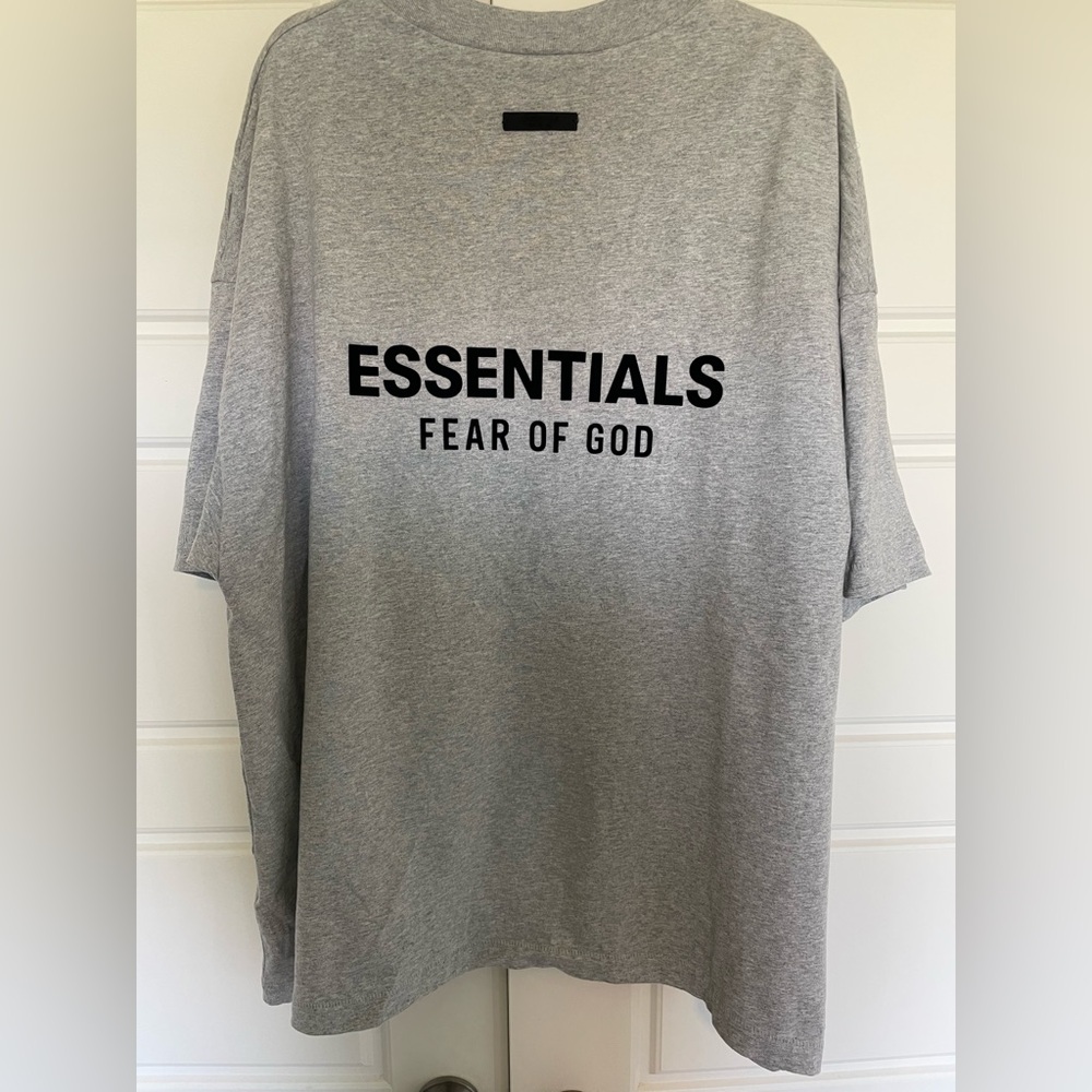 medium, men’s, fear of God ESSENTIALS 
t-shirt, never worn